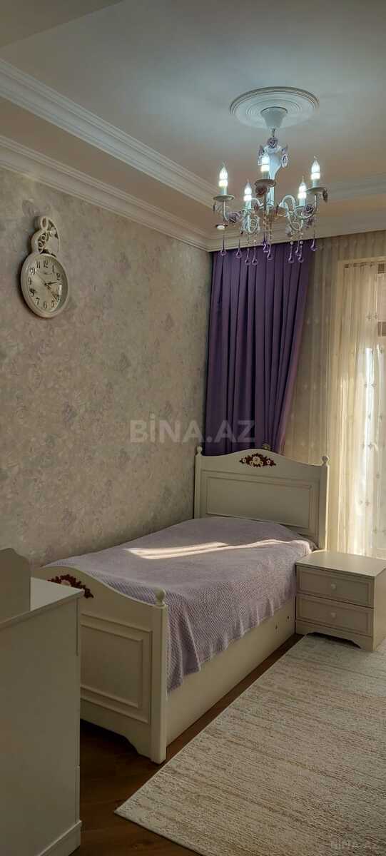 4 otaqlı Yeni tikili, Elmlər Akademiyası m., Bakı