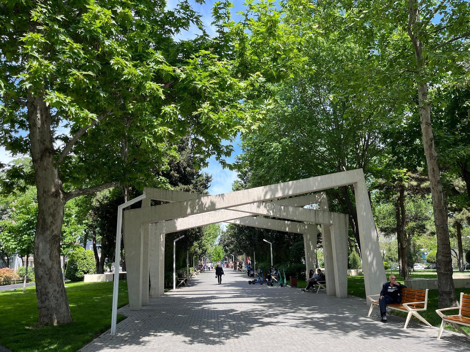 2 otaqlı Köhnə tikili, Gənclik m., Bakı