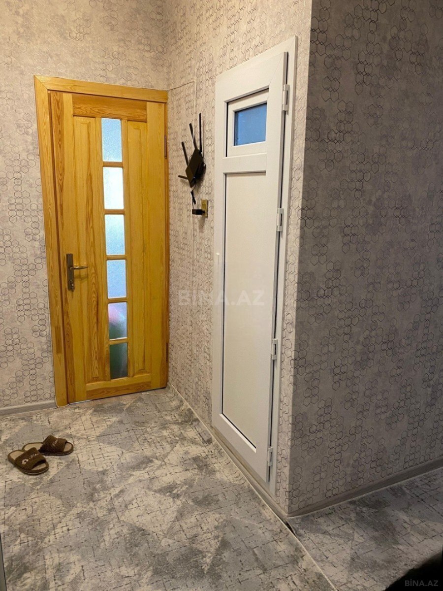 3 otaqlı Köhnə tikili, Yeni Günəşli q., Bakı