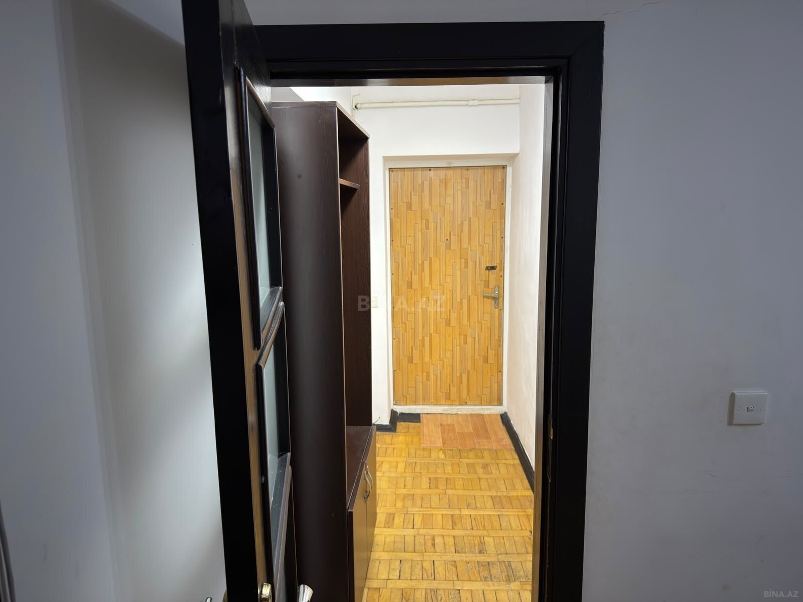 2 otaqlı Köhnə tikili, Şah İsmayıl Xətai m., Bakı
