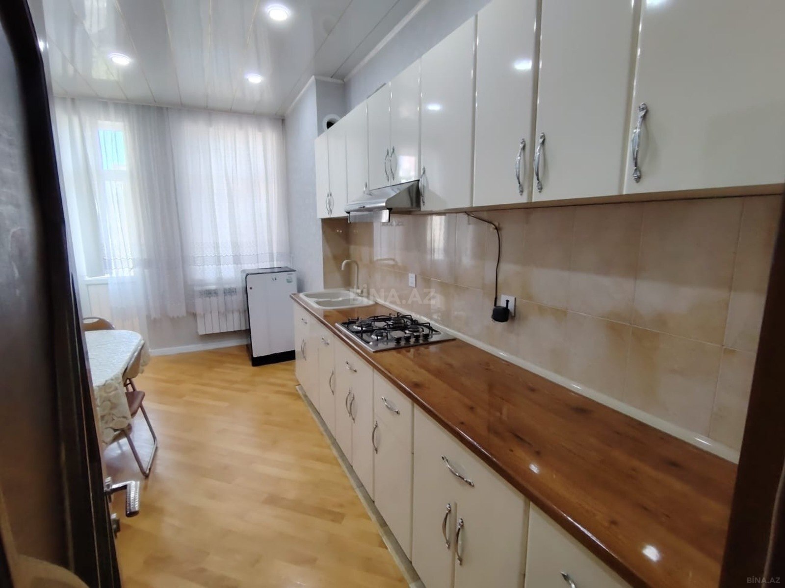 3 otaqlı Yeni tikili, Yeni Yasamal q., Bakı