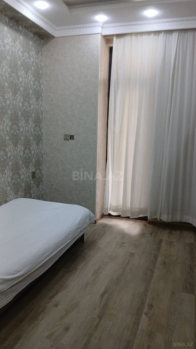 3 otaqlı Yeni tikili, Şah İsmayıl Xətai m., Bakı
