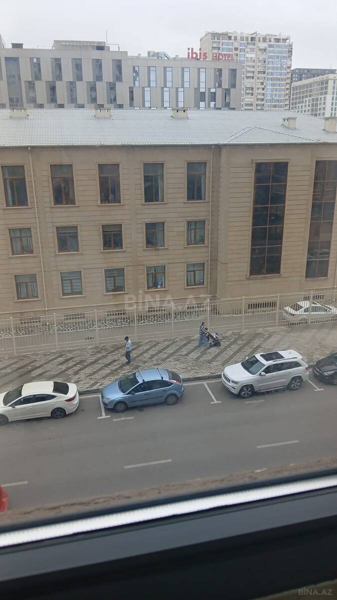 3 otaqlı Yeni tikili, Şah İsmayıl Xətai m., Bakı