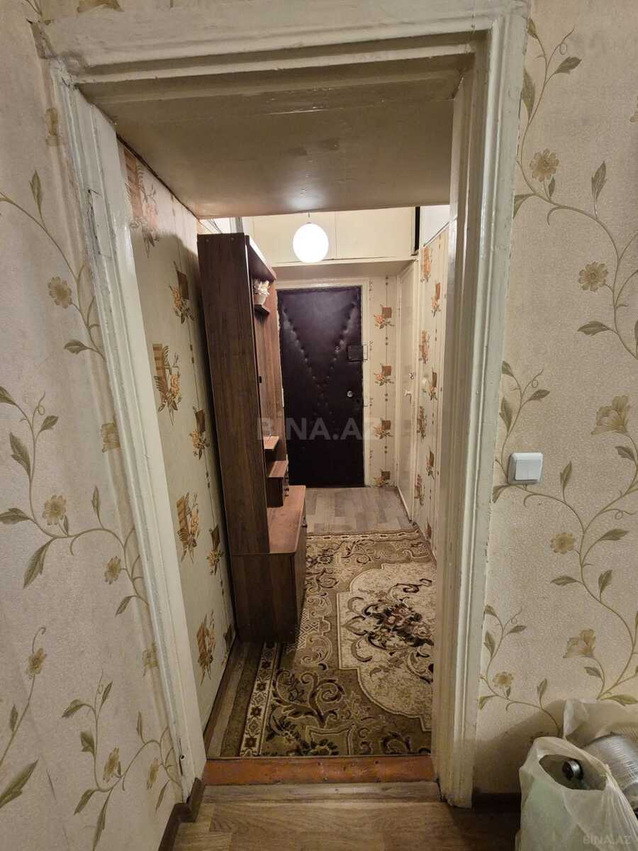 2 otaqlı Köhnə tikili, Memar Əcəmi m., Bakı