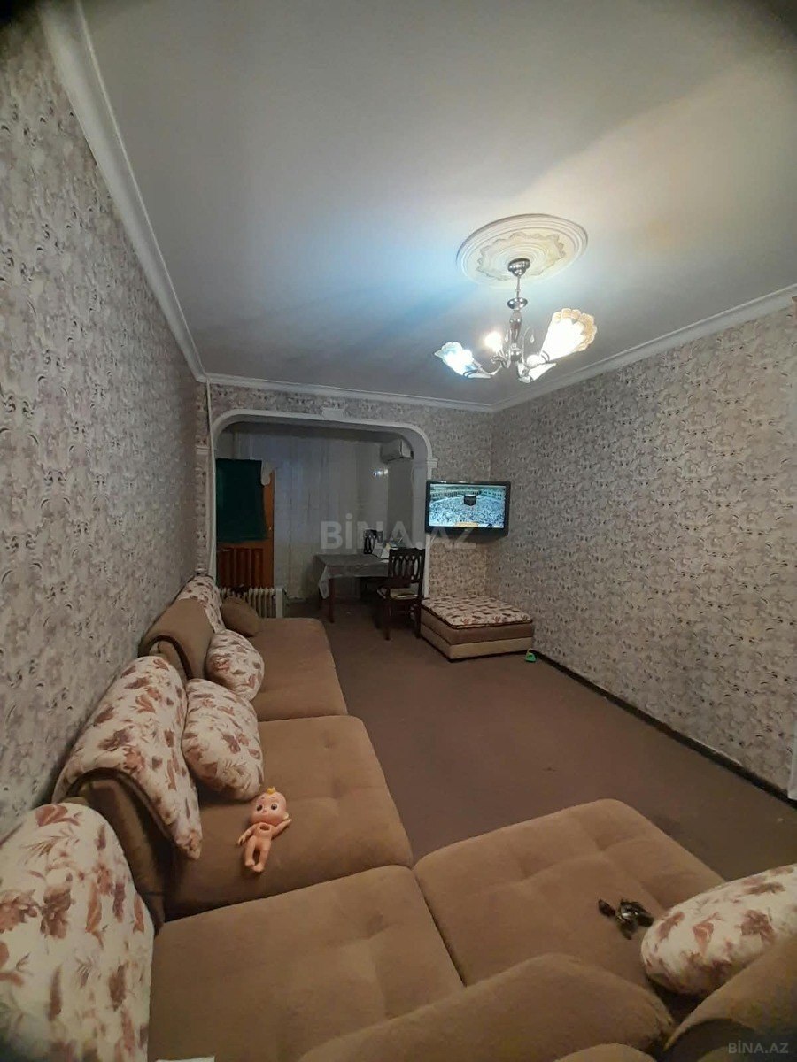2 otaqlı Köhnə tikili, Neftçilər m., Bakı