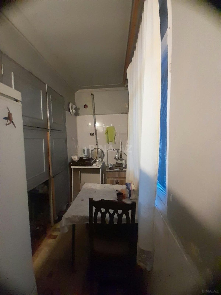 2 otaqlı Köhnə tikili, Neftçilər m., Bakı