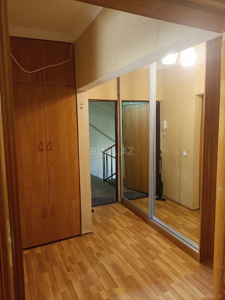 3 otaqlı Köhnə tikili, Həzi Aslanov q., Bakı
