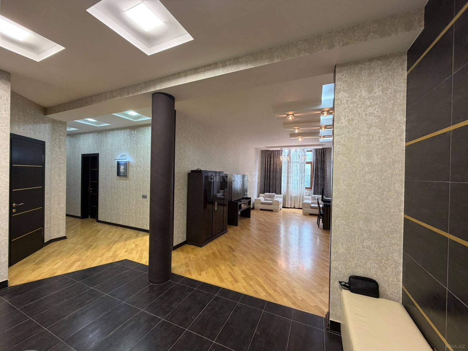 3 otaqlı Yeni tikili, 8 Noyabr m., Bakı