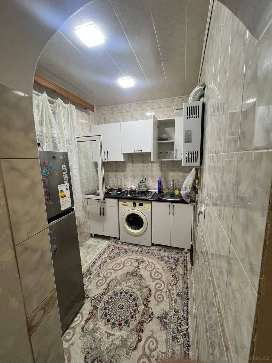 2 otaqlı Köhnə tikili, Memar Əcəmi m., Bakı