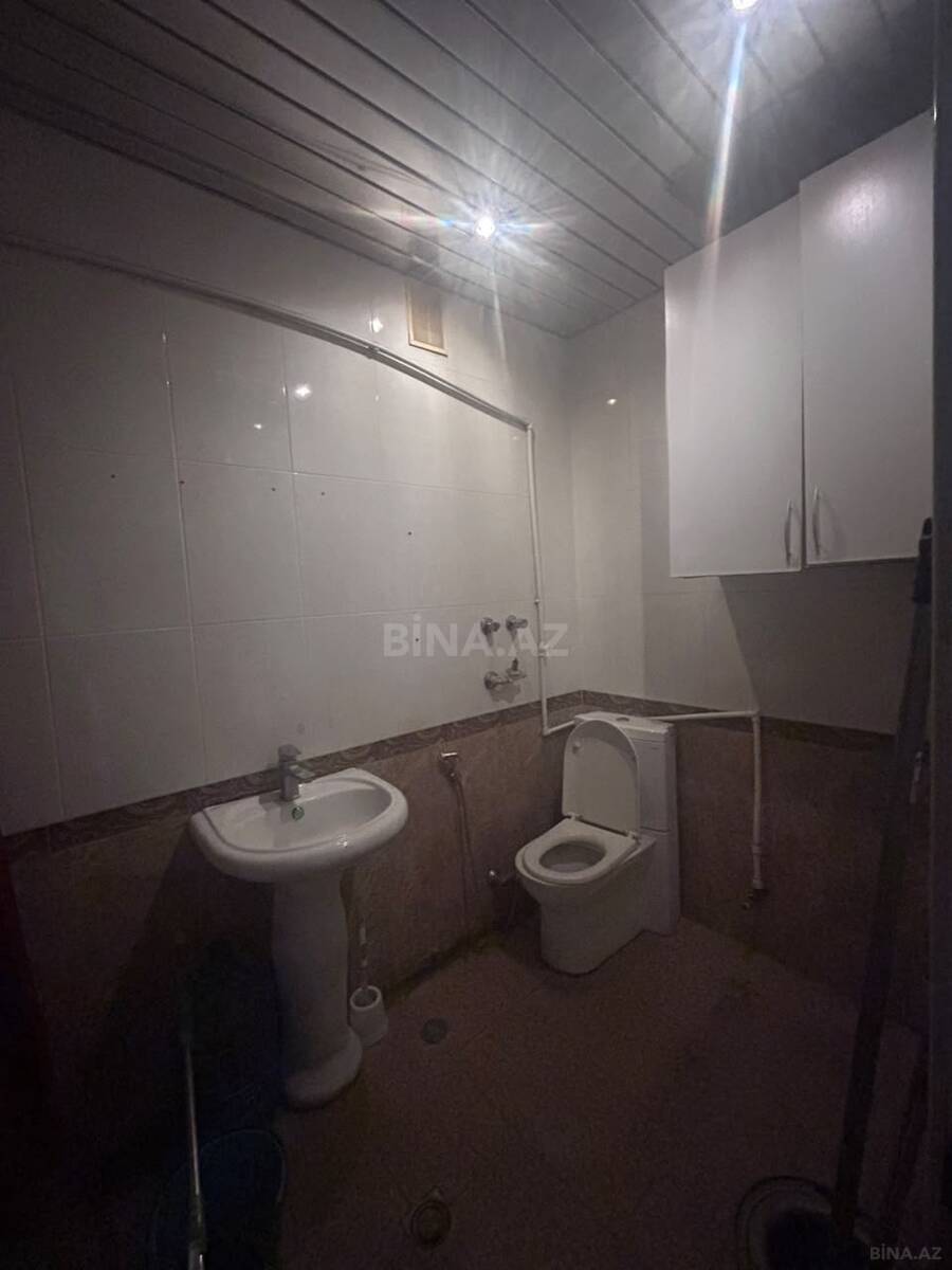3 otaqlı Köhnə tikili, Elmlər Akademiyası m., Bakı
