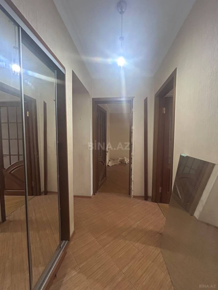 3 otaqlı Köhnə tikili, Elmlər Akademiyası m., Bakı