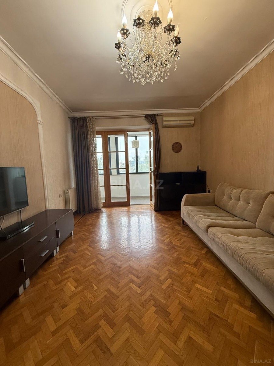 2 otaqlı Köhnə tikili, Gənclik m., Bakı
