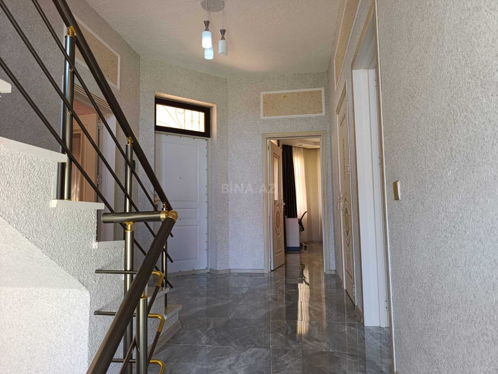 6 otaqlı Həyət evi/Bağ evi, Novxanı q., Bakı