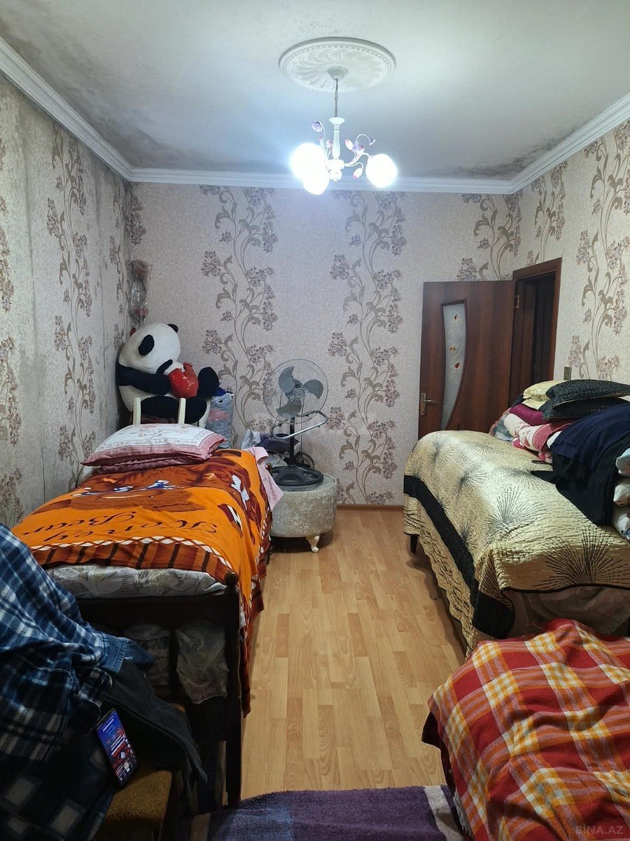 3 otaqlı Köhnə tikili, Həzi Aslanov m., Bakı
