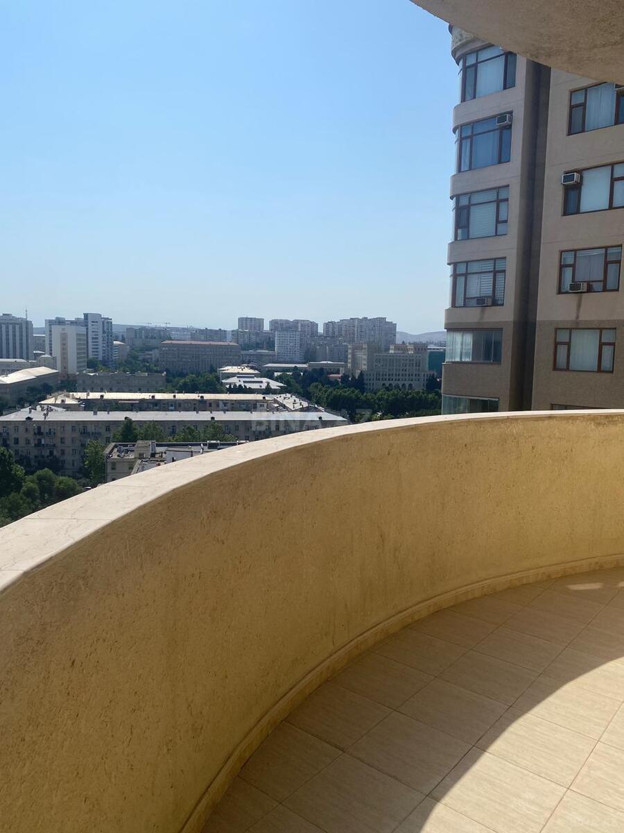3 otaqlı Yeni tikili, Elmlər Akademiyası m., Bakı