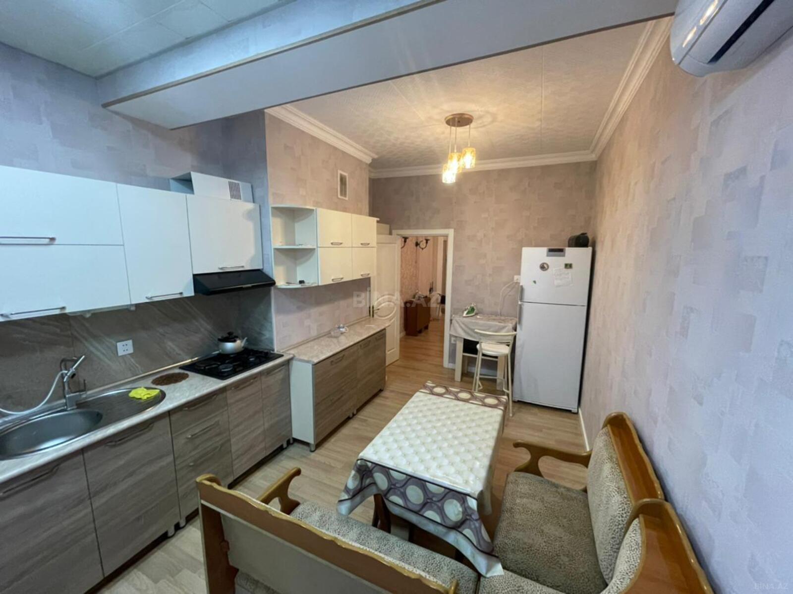 3 otaqlı Yeni tikili, Elmlər Akademiyası m., Bakı