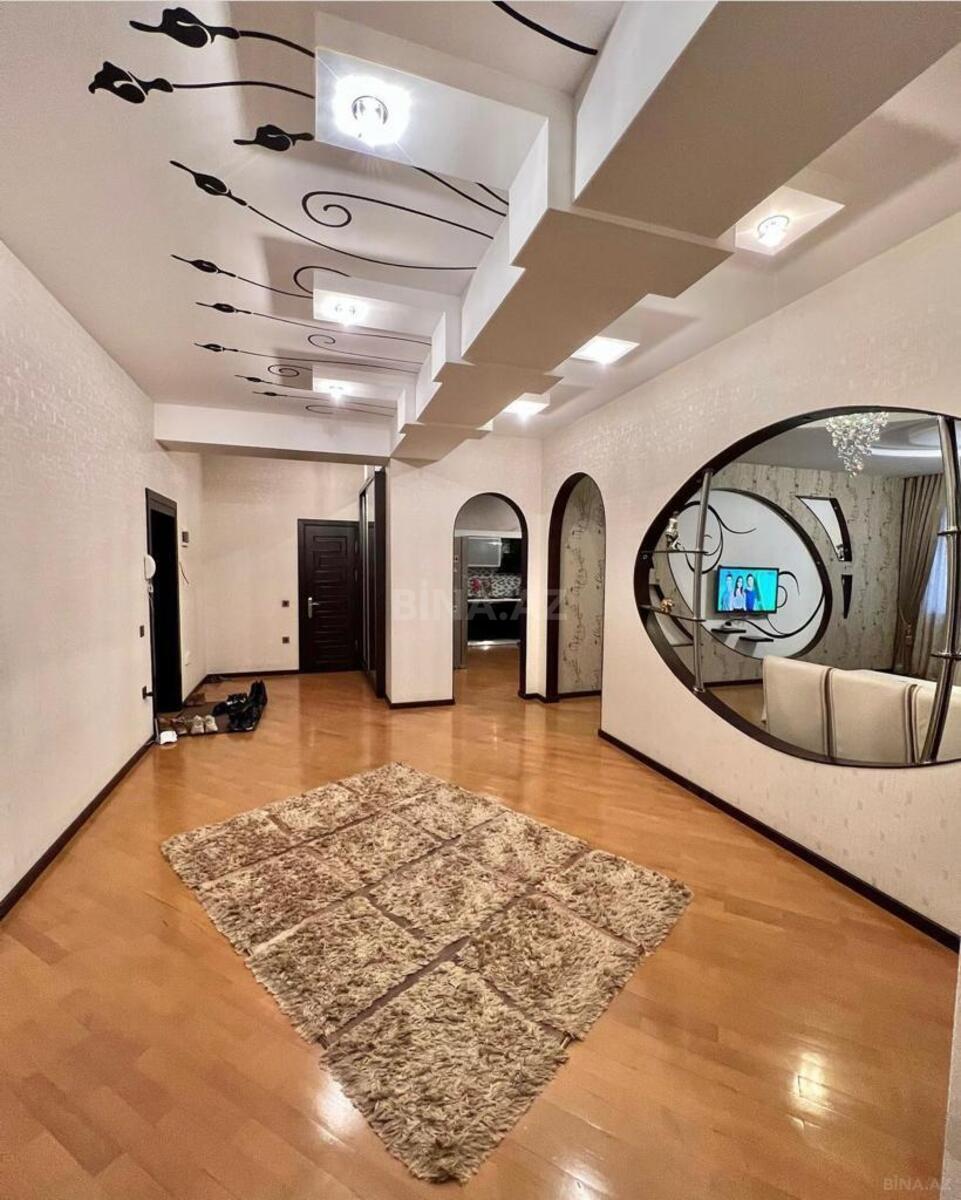 3 otaqlı Yeni tikili, Şah İsmayıl Xətai m., Bakı