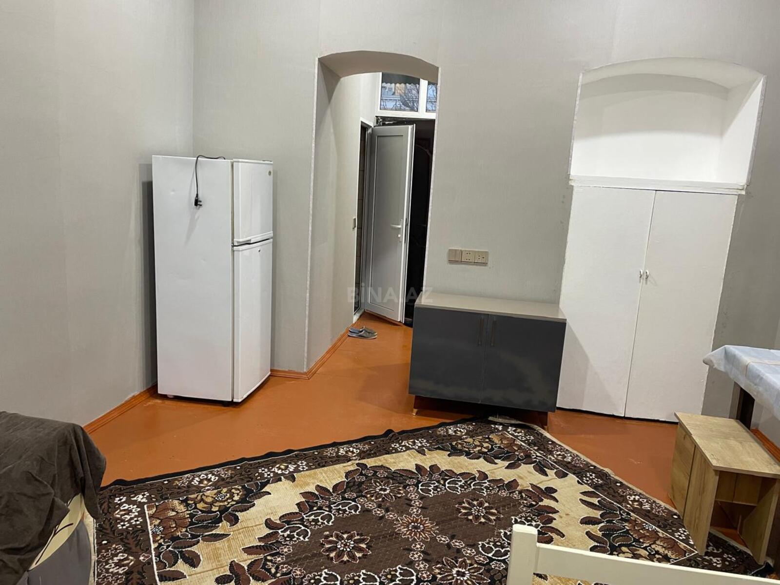 1 otaqlı Köhnə tikili, 28 May m., Bakı