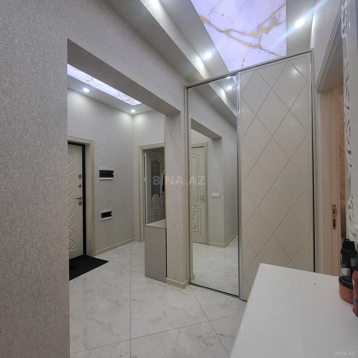 3 otaqlı Yeni tikili, Qara Qarayev m., Bakı