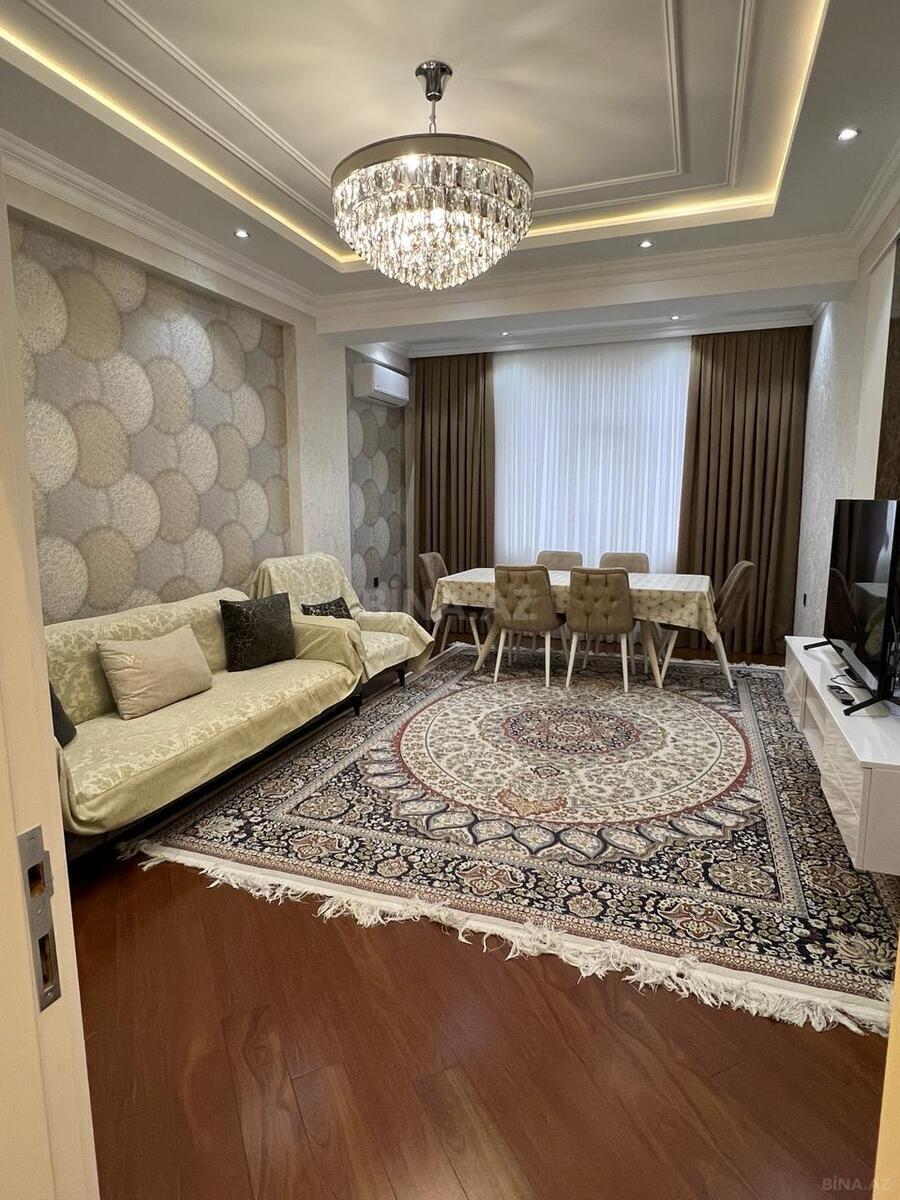 3 otaqlı Yeni tikili, Şah İsmayıl Xətai m., Bakı