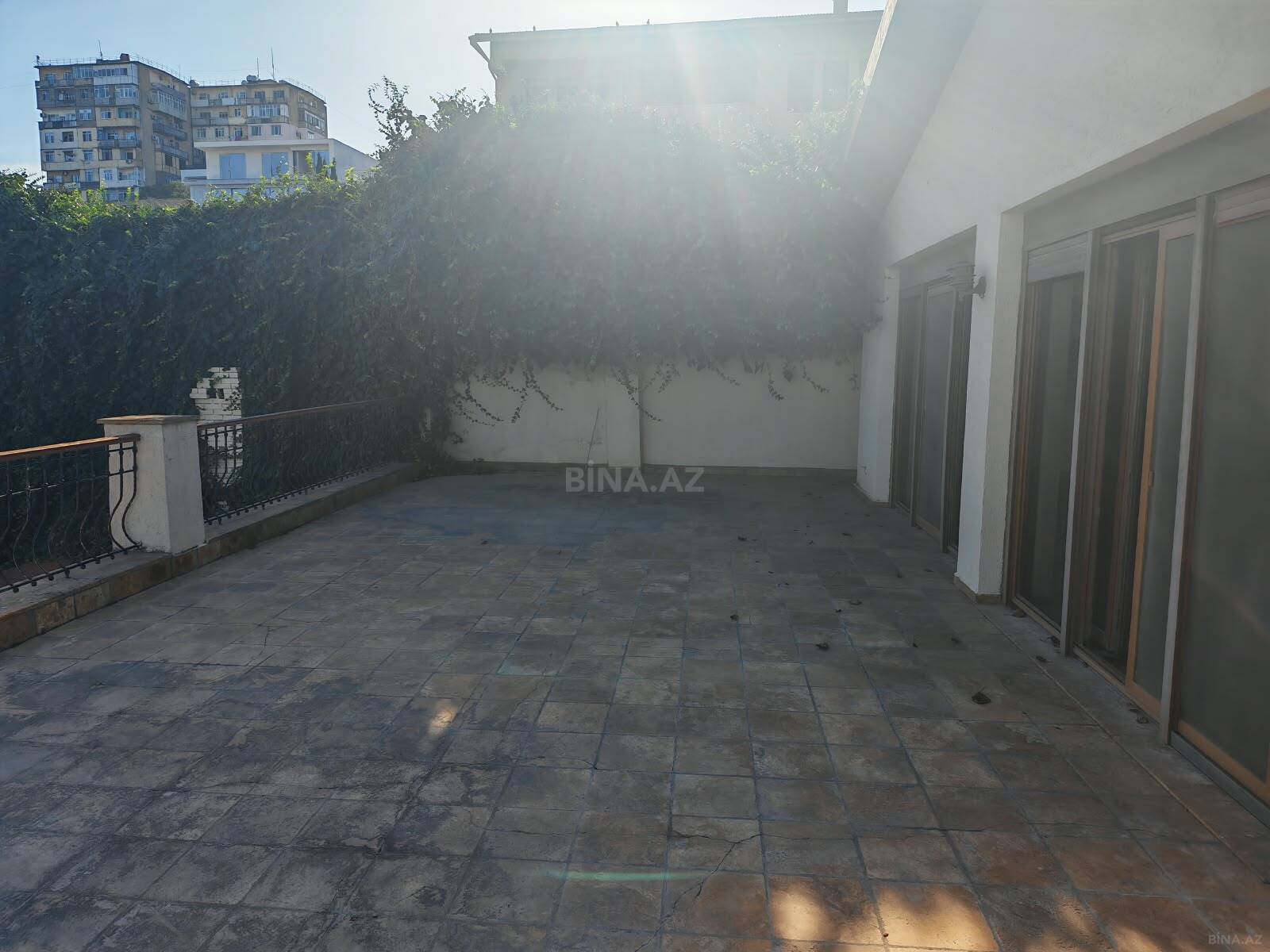 7 otaqlı Həyət evi/Bağ evi, Buzovna q., Bakı