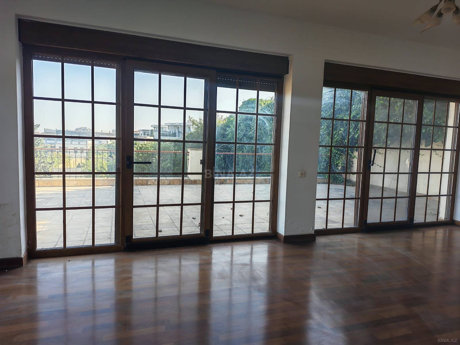 7 otaqlı Həyət evi/Bağ evi, Buzovna q., Bakı