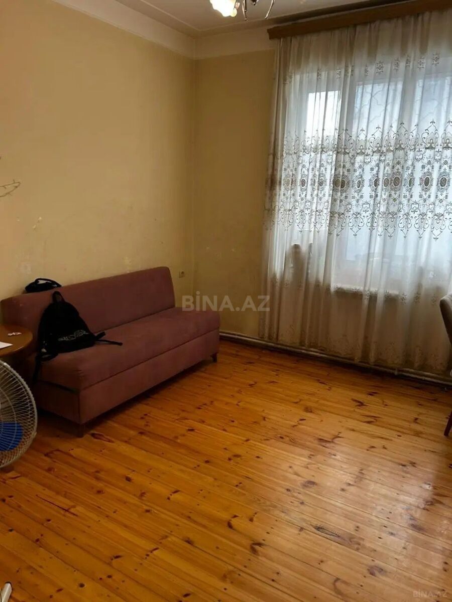 3 otaqlı Köhnə tikili, Elmlər Akademiyası m., Bakı