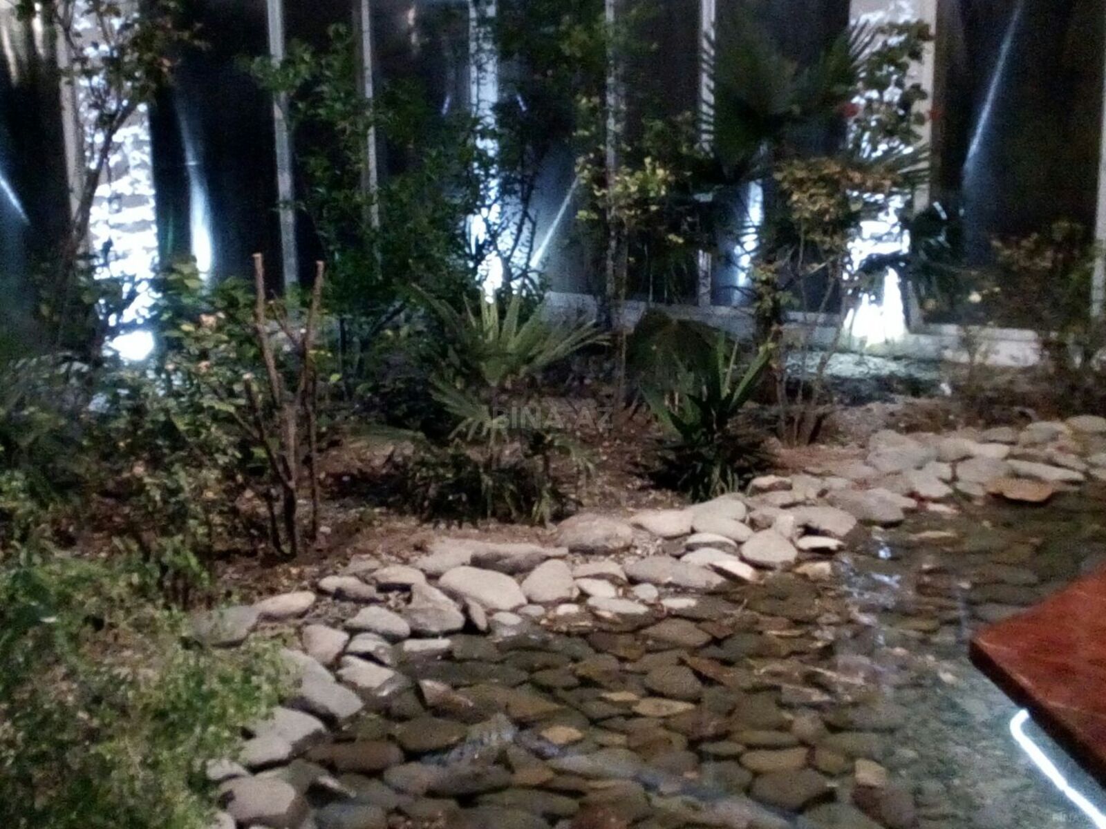 8 otaqlı Həyət evi/Bağ evi, Şüvəlan q., Bakı
