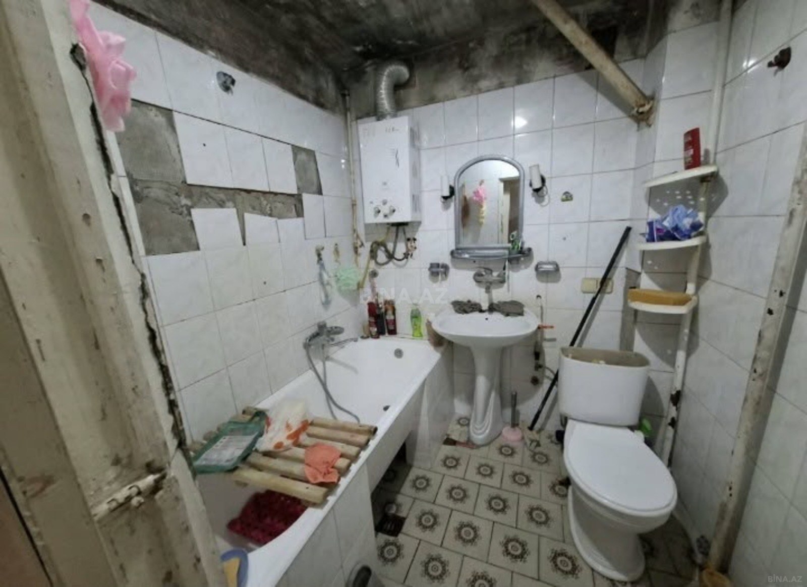 3 otaqlı Köhnə tikili, 28 May m., Bakı