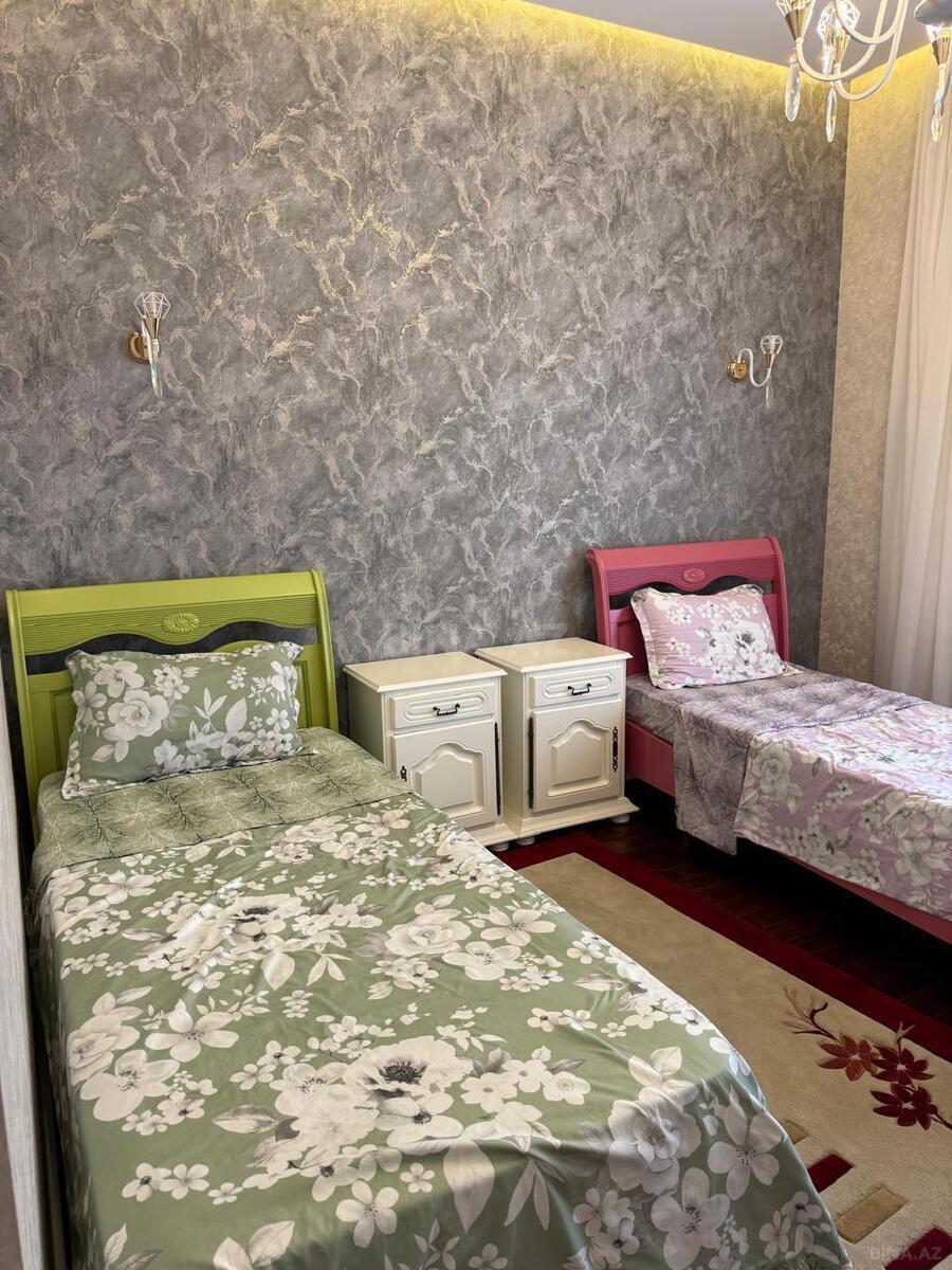 5 otaqlı Yeni tikili, Şah İsmayıl Xətai m., Bakı