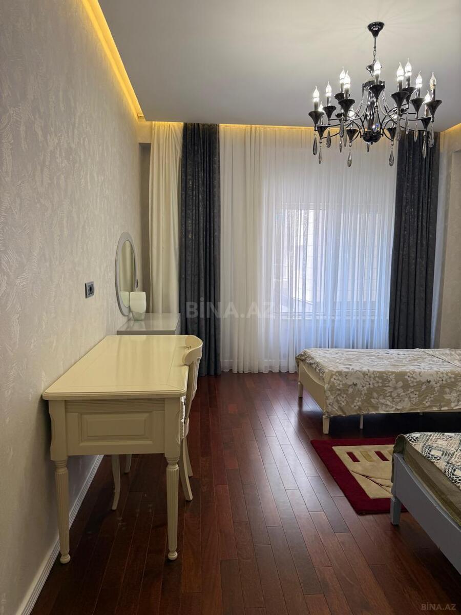 5 otaqlı Yeni tikili, Şah İsmayıl Xətai m., Bakı