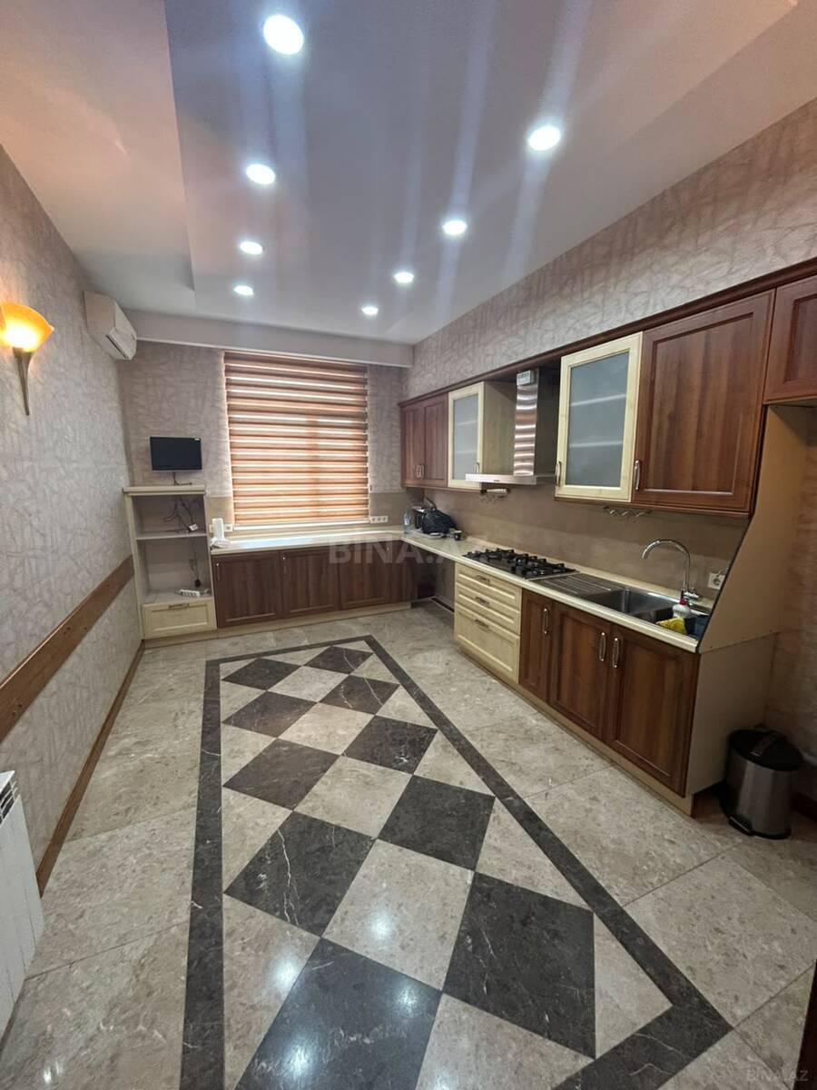 3 otaqlı Yeni tikili, İnşaatçılar m., Bakı