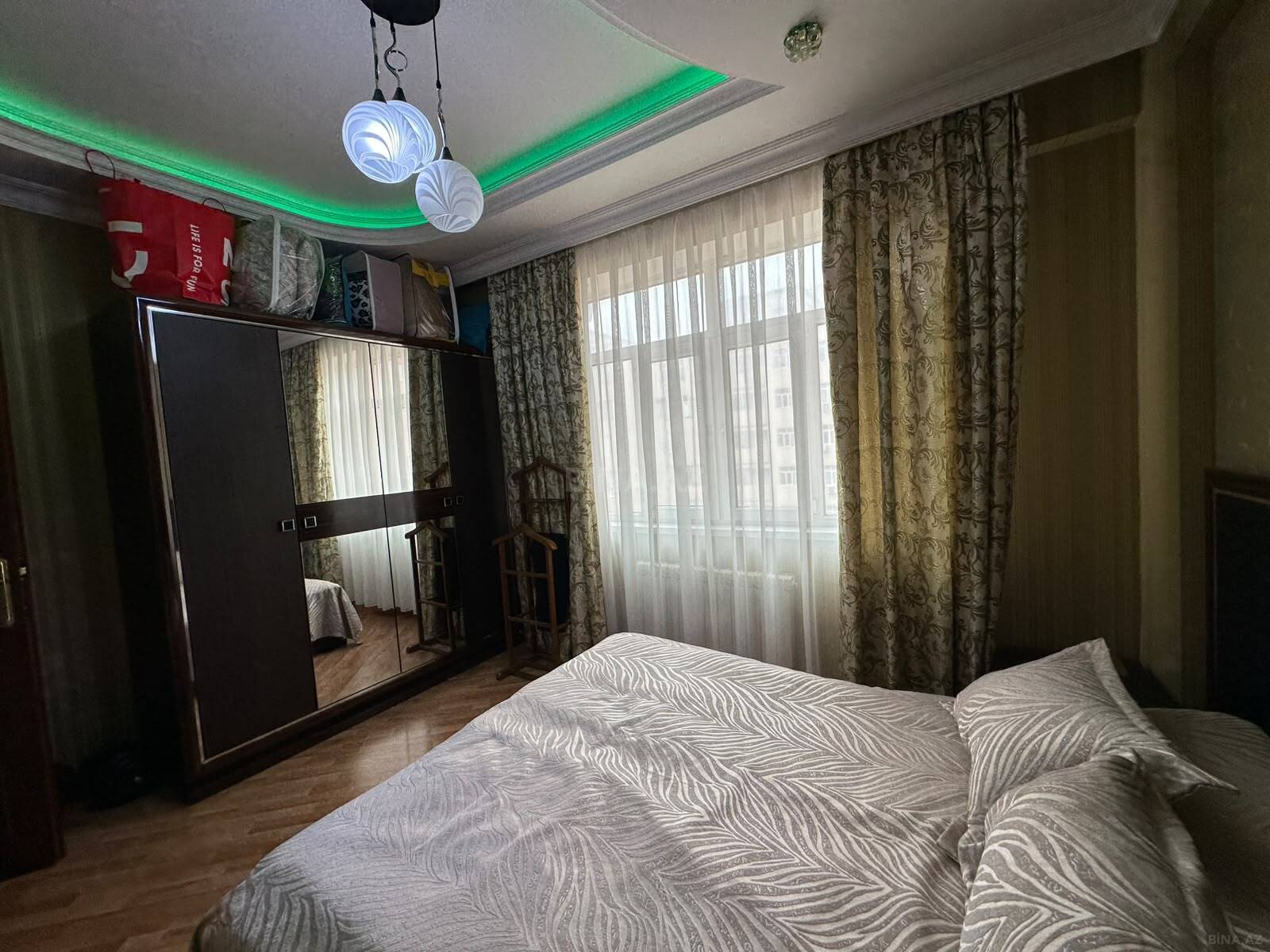 3 otaqlı Yeni tikili, İnşaatçılar m., Bakı