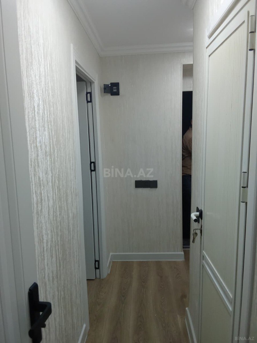 2 otaqlı Köhnə tikili, Şah İsmayıl Xətai m., Bakı