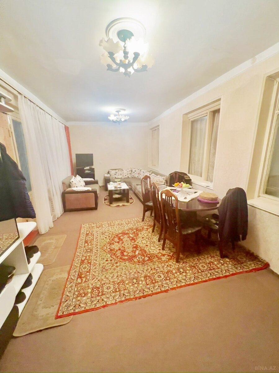 4 otaqlı Köhnə tikili, Dərnəgül m., Bakı