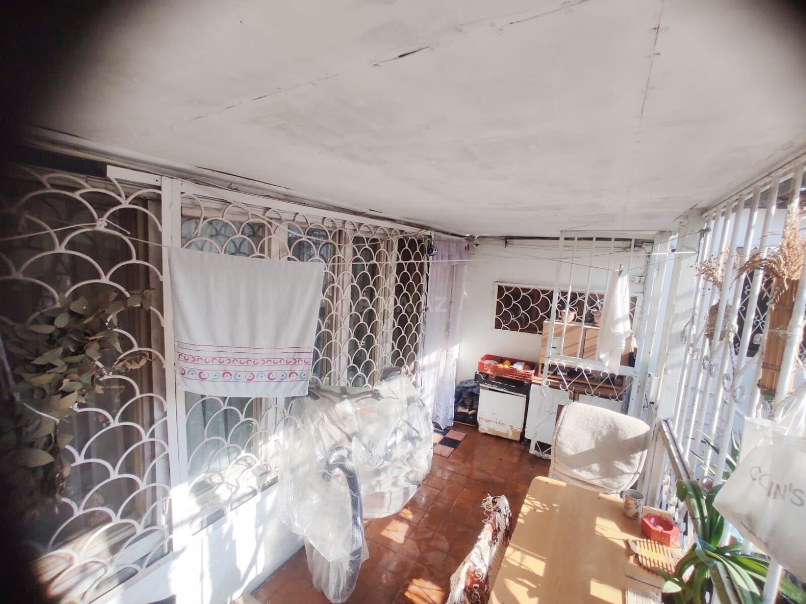 4 otaqlı Köhnə tikili, Dərnəgül m., Bakı