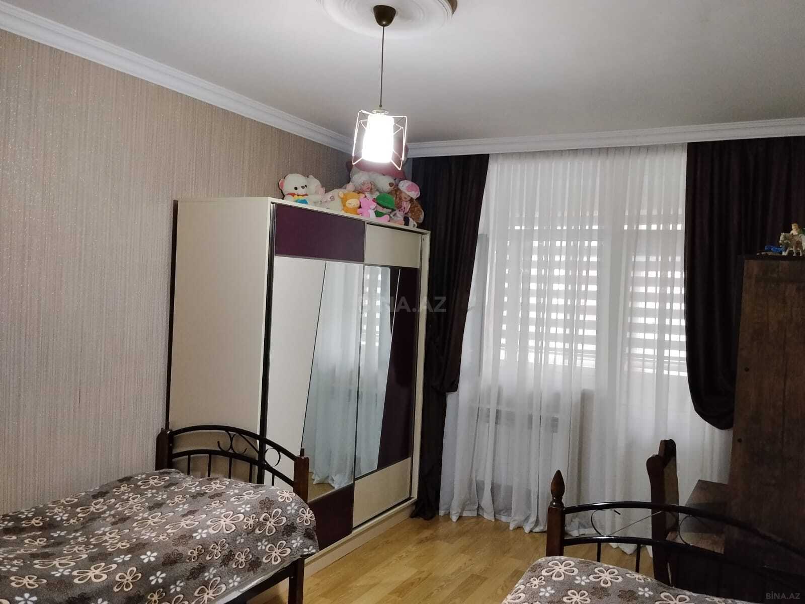 3 otaqlı Köhnə tikili, Sumqayıt