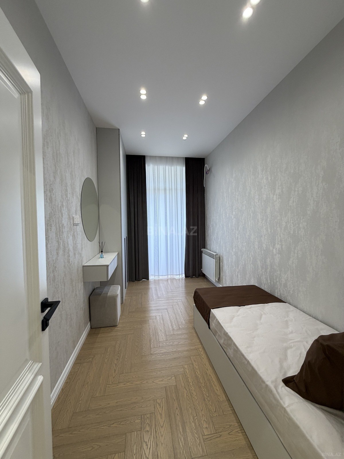 4 otaqlı Yeni tikili, 28 May m., Bakı