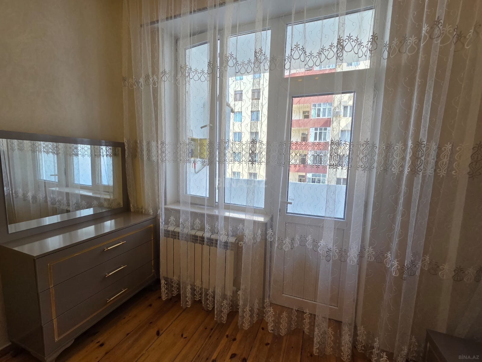 2 otaqlı Yeni tikili, 8-ci kilometr q., Bakı