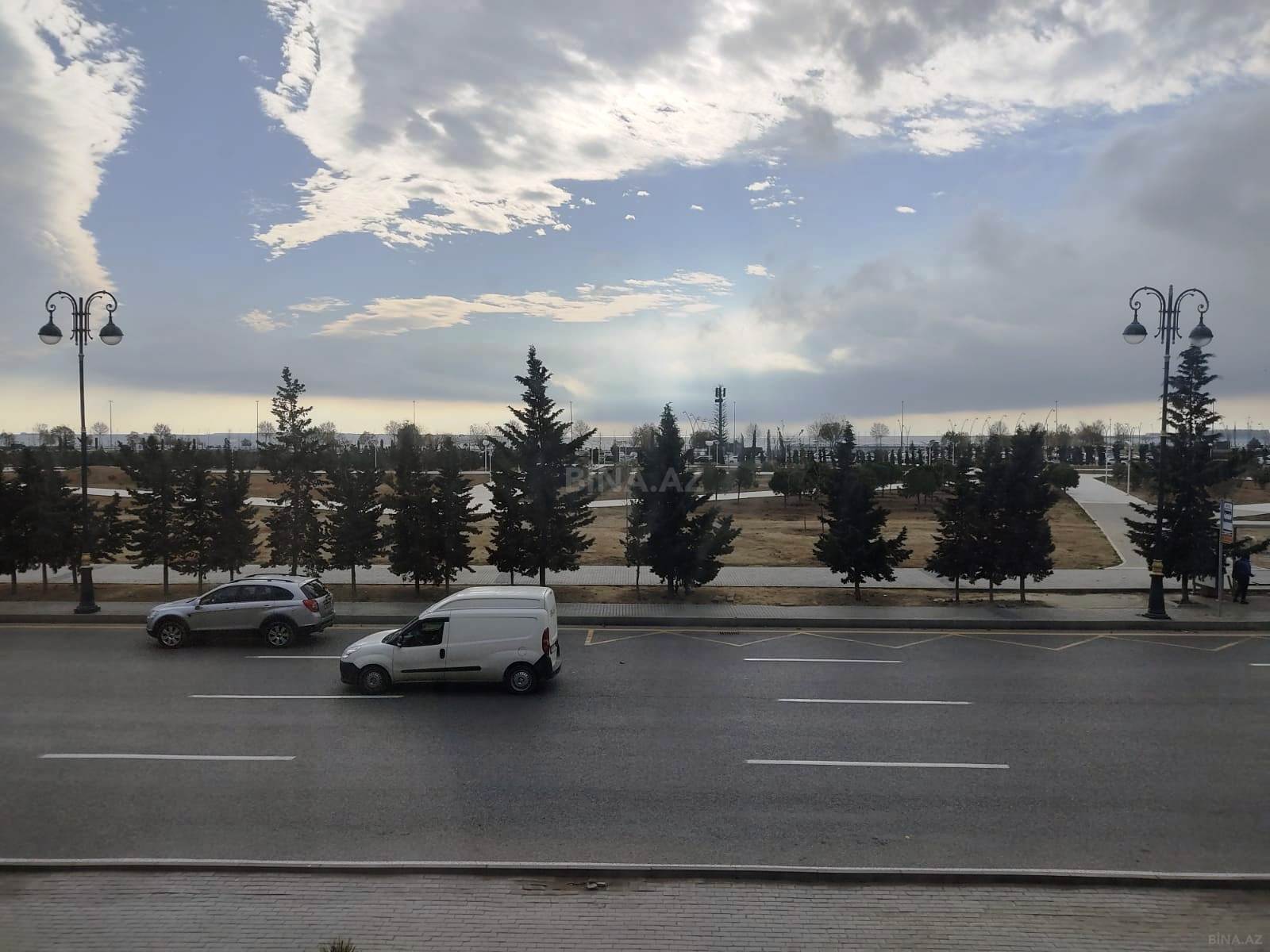 2 otaqlı Köhnə tikili, Şah İsmayıl Xətai m., Bakı