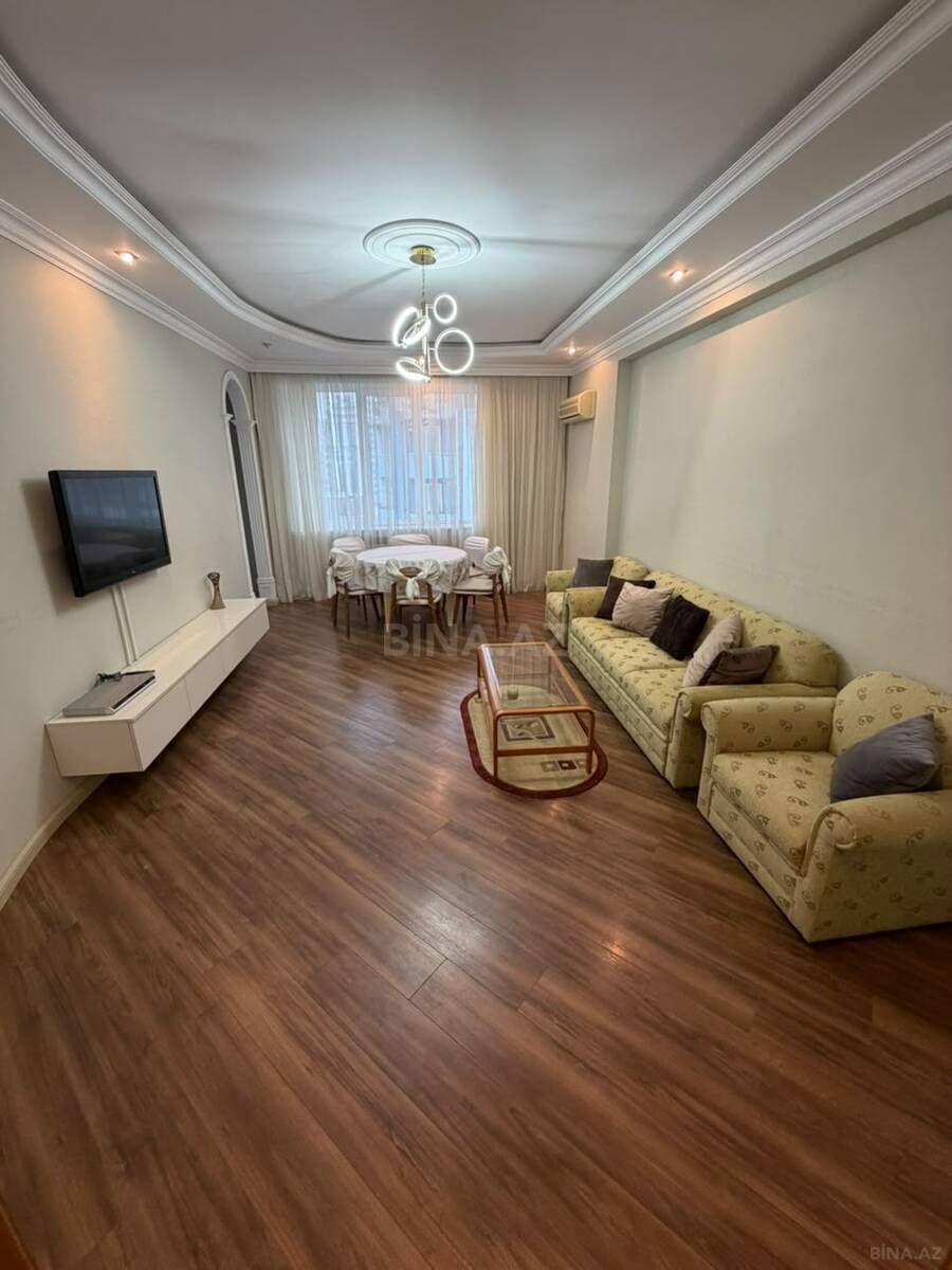3 otaqlı Yeni tikili, Nizami m., Bakı