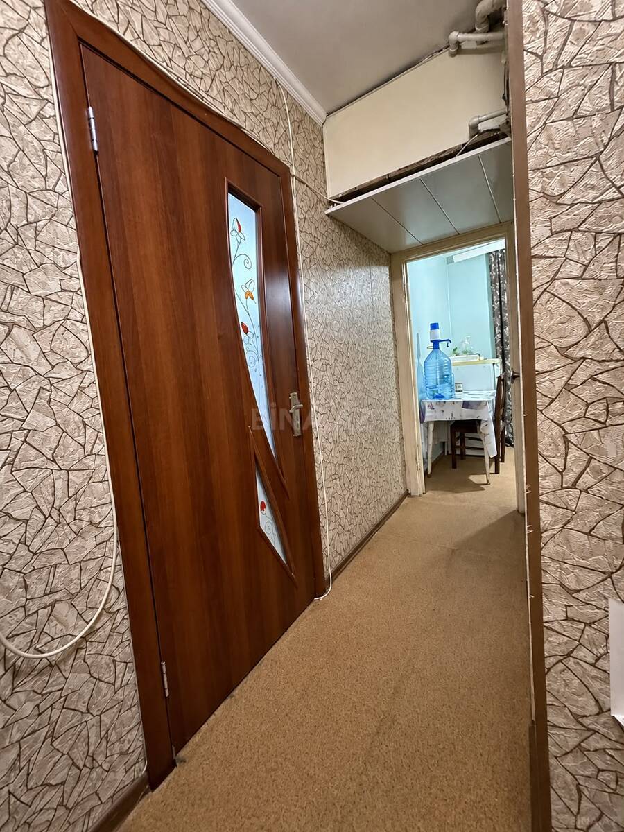 1 otaqlı Köhnə tikili, Elmlər Akademiyası m., Bakı