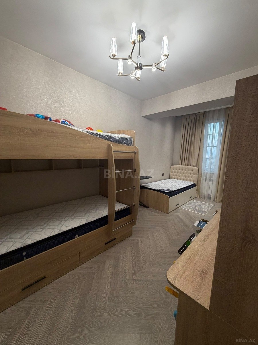 3 otaqlı Yeni tikili, Memar Əcəmi m., Bakı