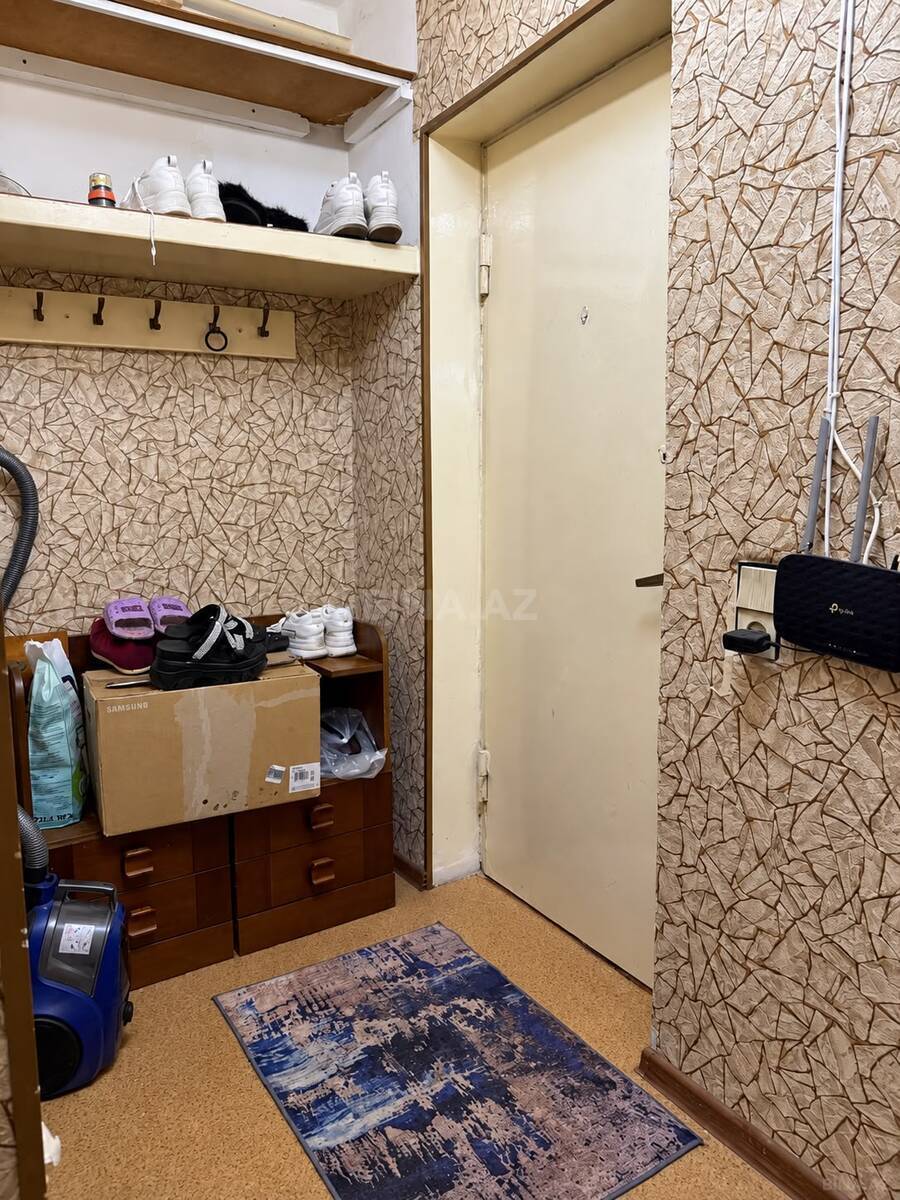1 otaqlı Köhnə tikili, Elmlər Akademiyası m., Bakı