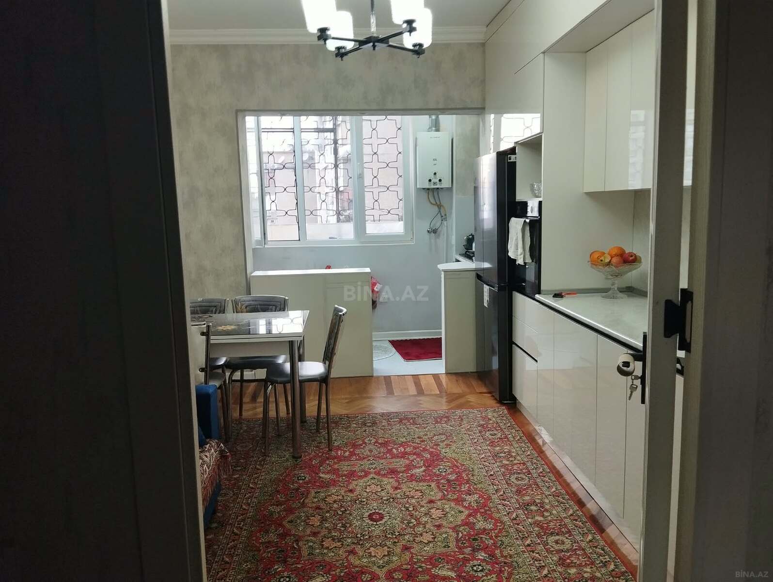 3 otaqlı Köhnə tikili, Xətai r., Bakı