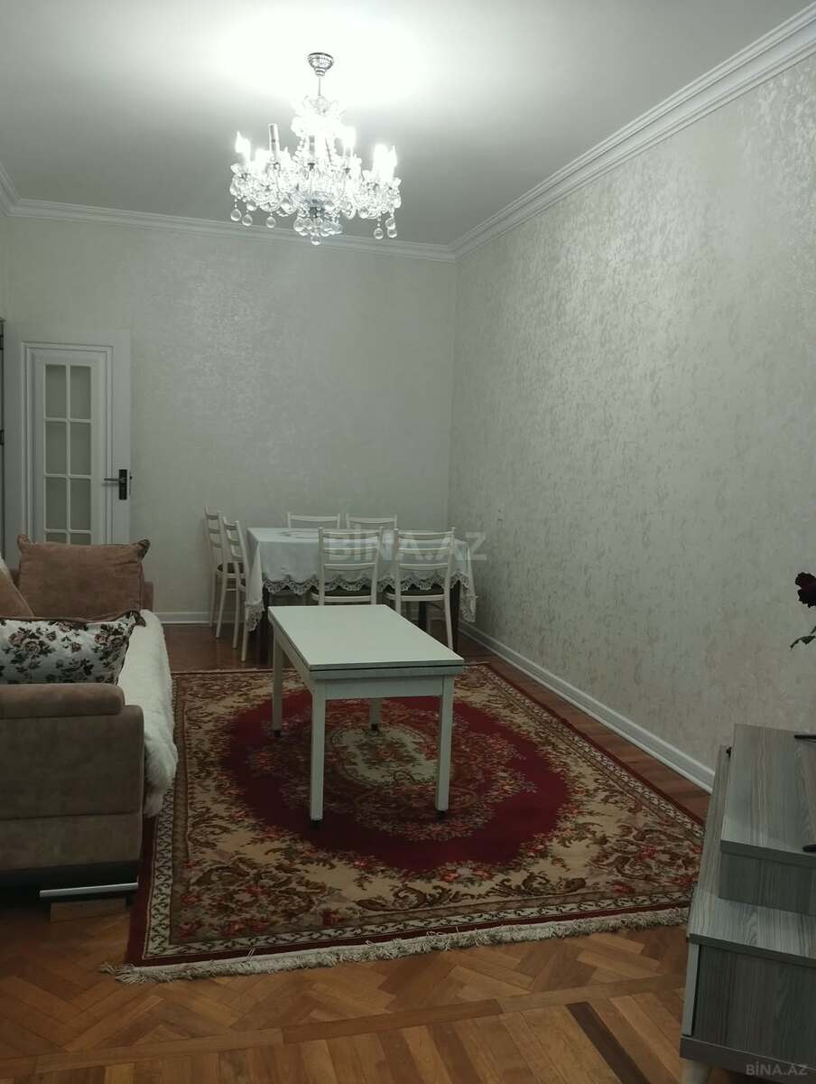 3 otaqlı Köhnə tikili, Xətai r., Bakı