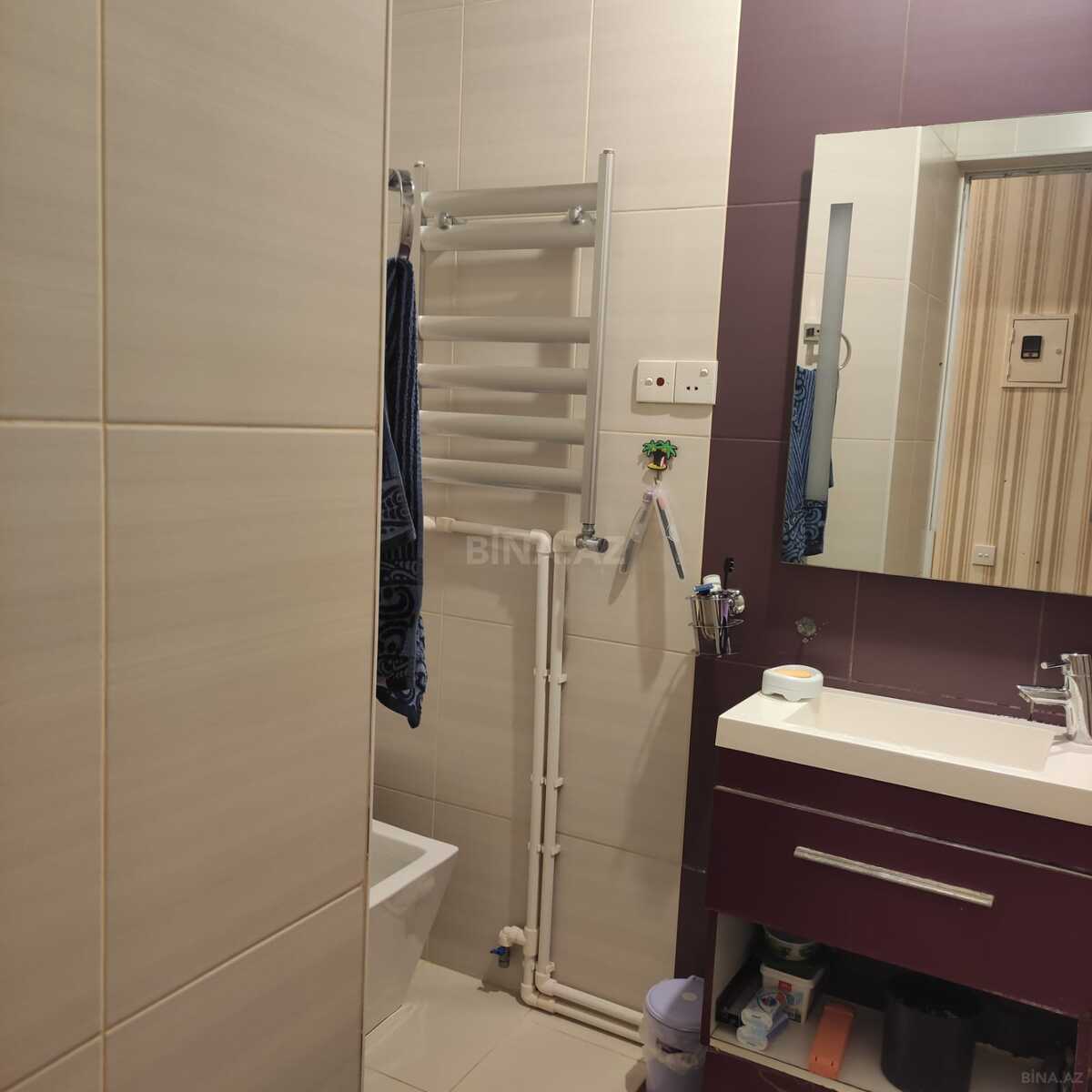 2 otaqlı Köhnə tikili, Şah İsmayıl Xətai m., Bakı