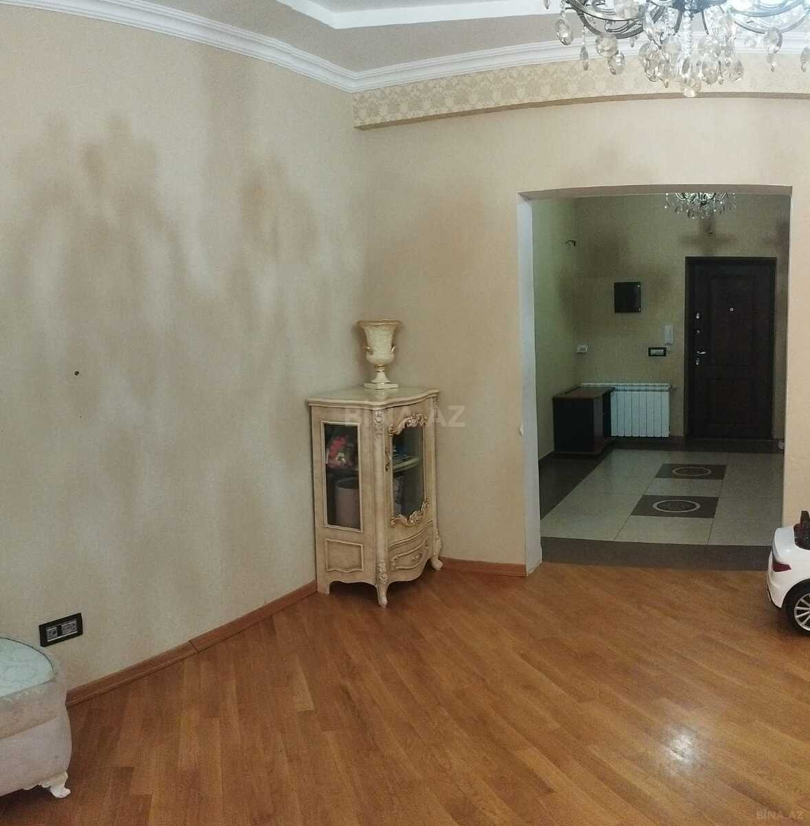 3 otaqlı Yeni tikili, Elmlər Akademiyası m., Bakı