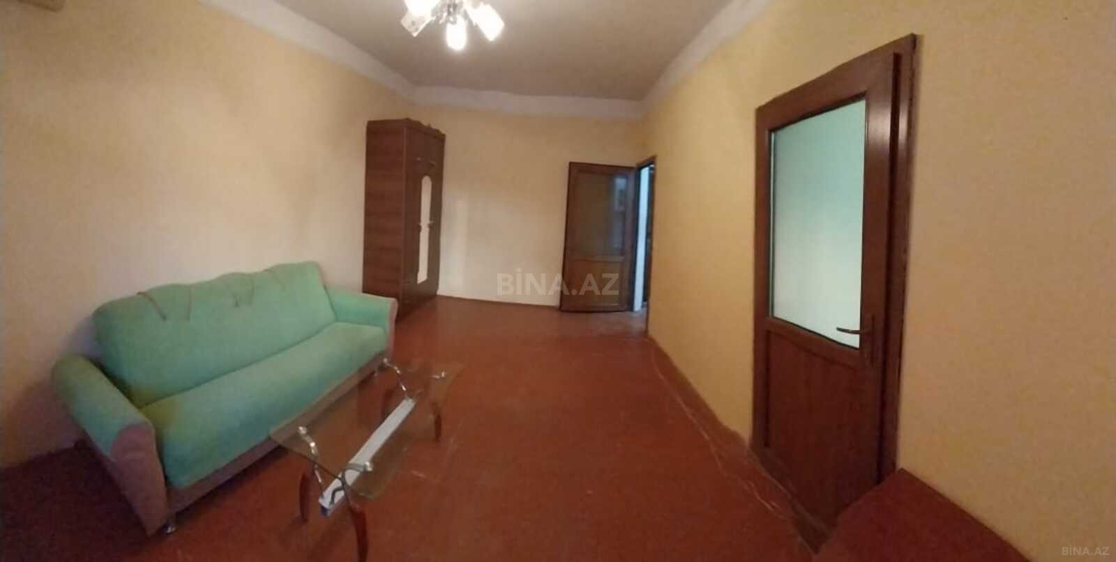 2 otaqlı Köhnə tikili, Memar Əcəmi m., Bakı