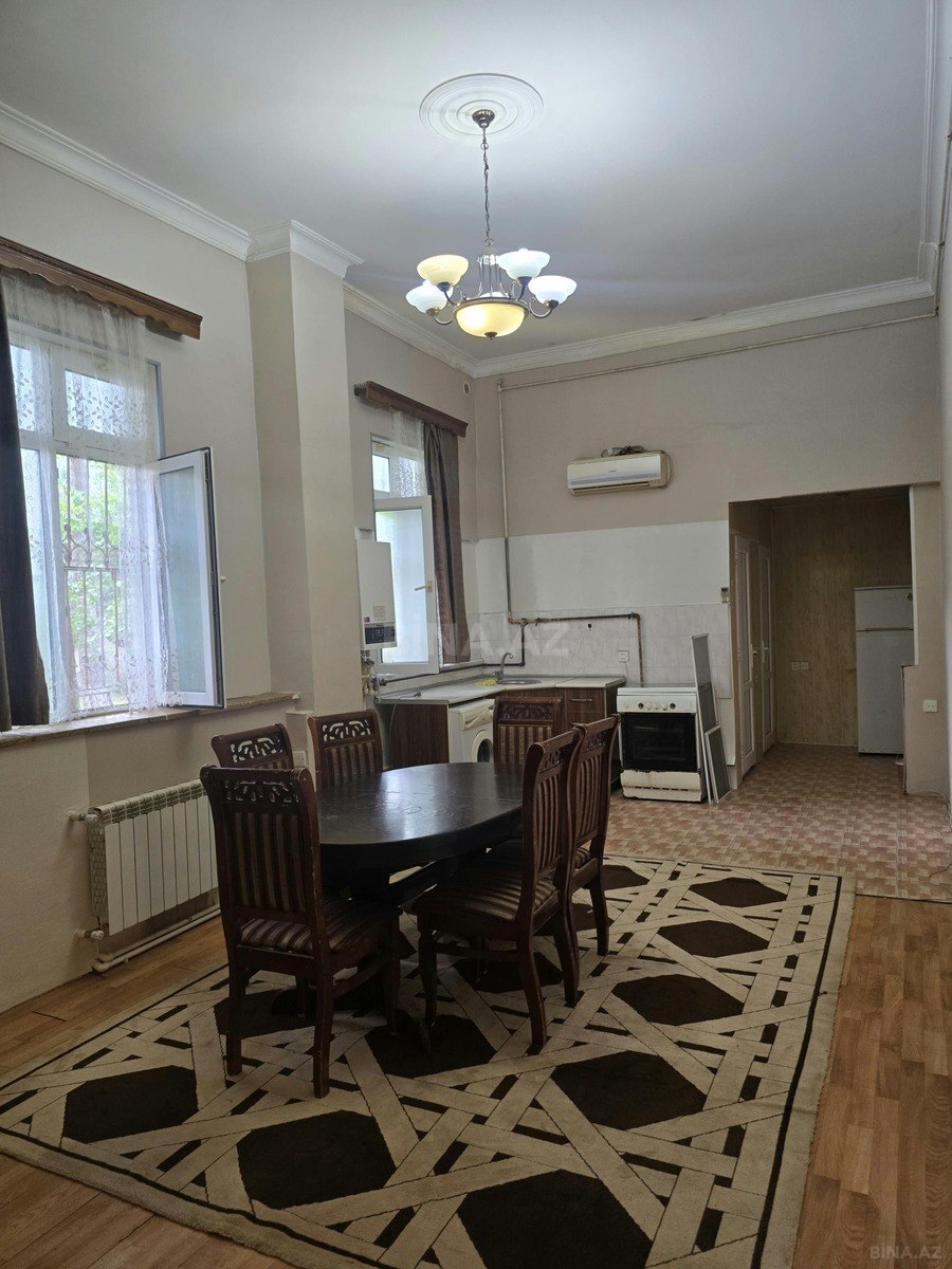 3 otaqlı Köhnə tikili, Yasamal r., Bakı